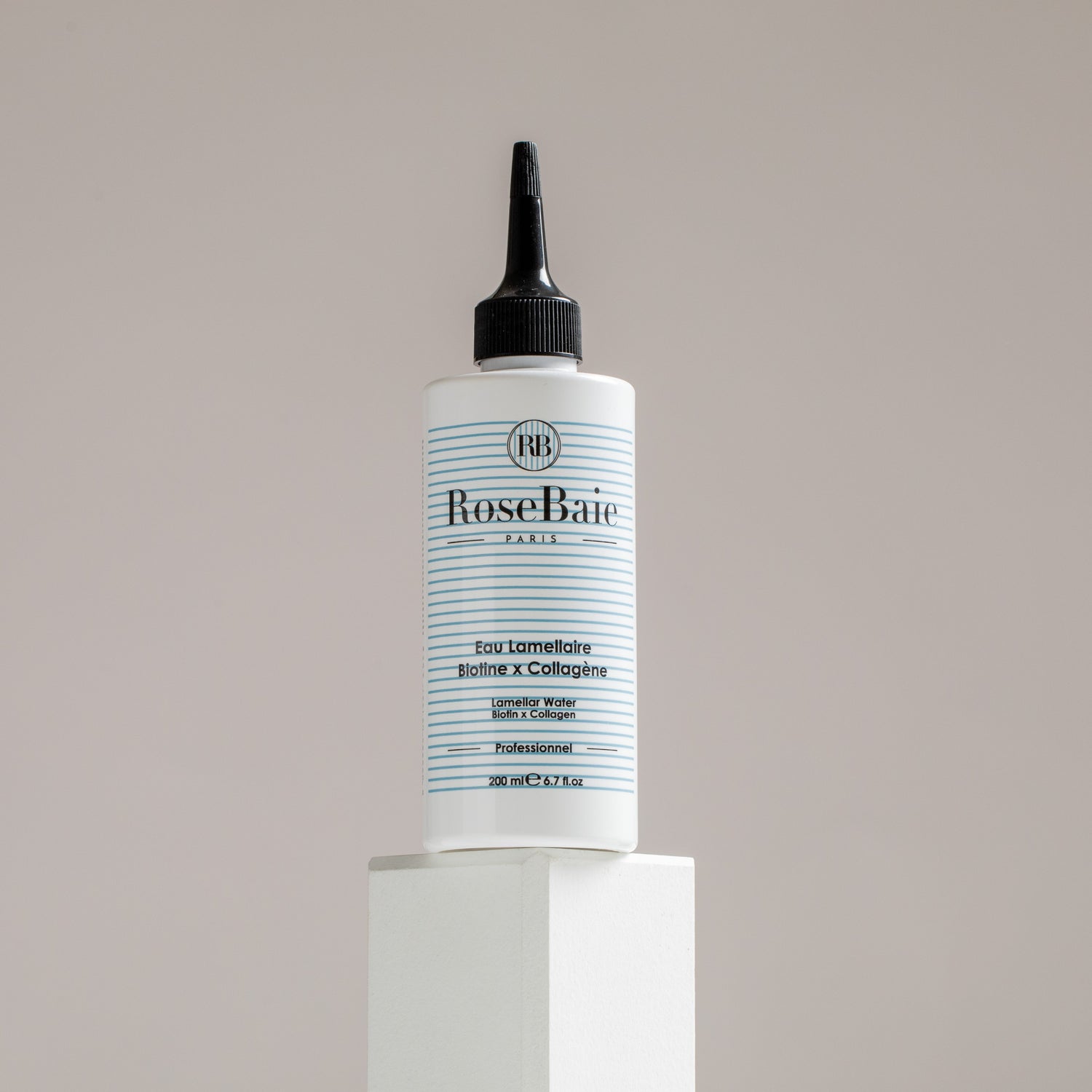 Tendance automne 2025 : l’Eau Lamellaire, le secret brillance pour des cheveux effet “glow