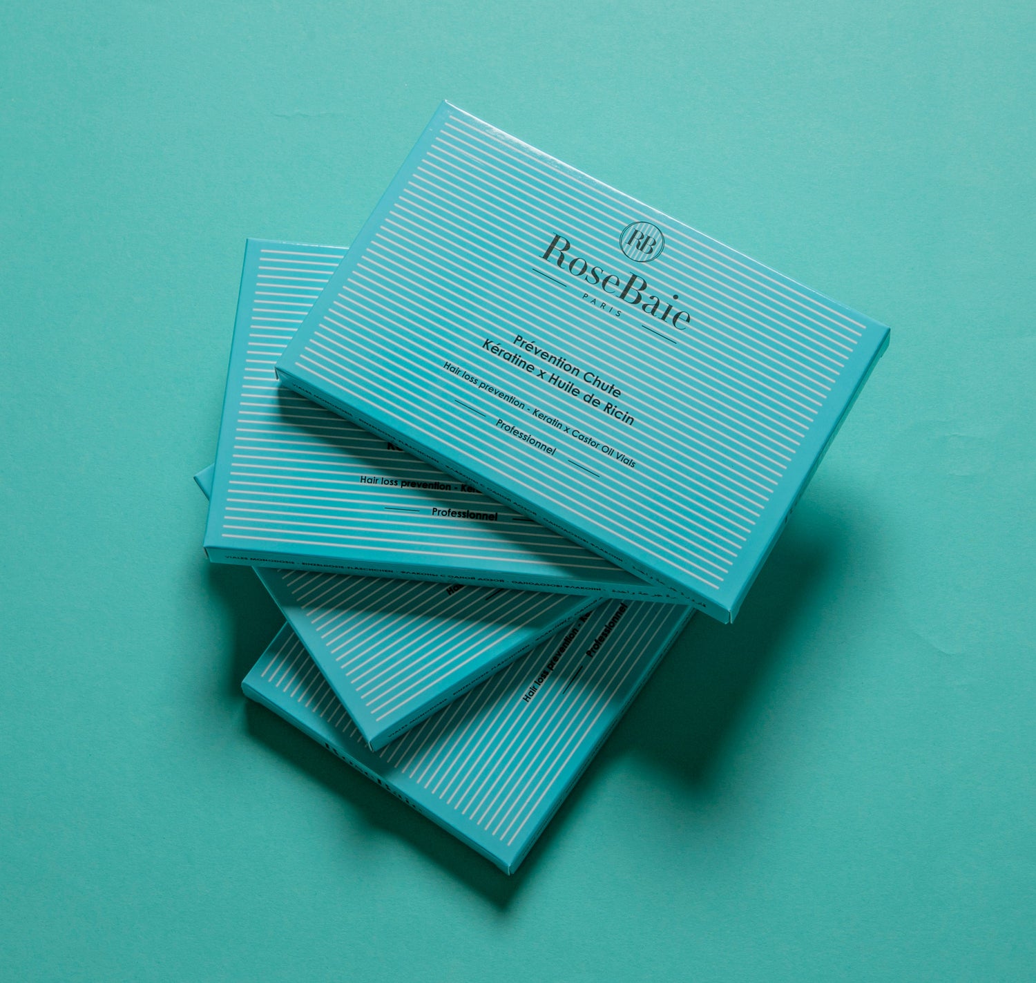 Chute de cheveux saisonnière : comment limiter la perte à la rentrée ?