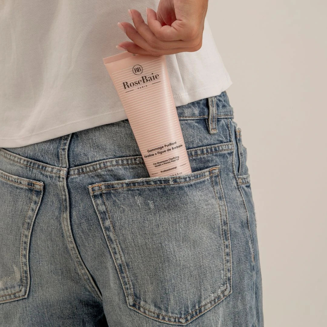 Pourquoi faire un gommage du cuir chevelu quand on a les cheveux gras ?