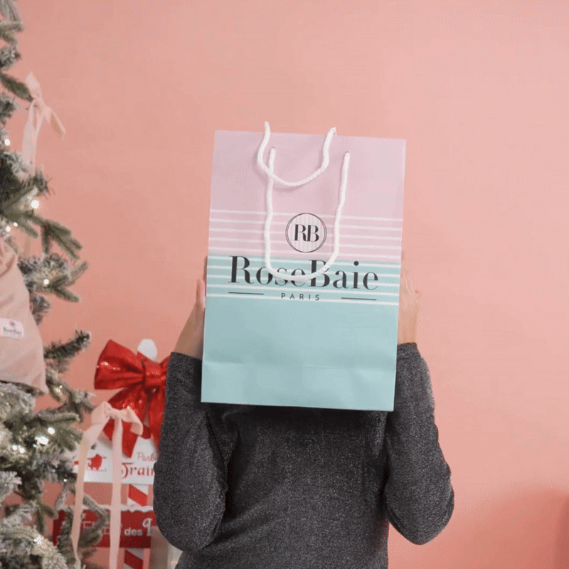 TON PAQUET CADEAU AU PIED DU SAPIN !